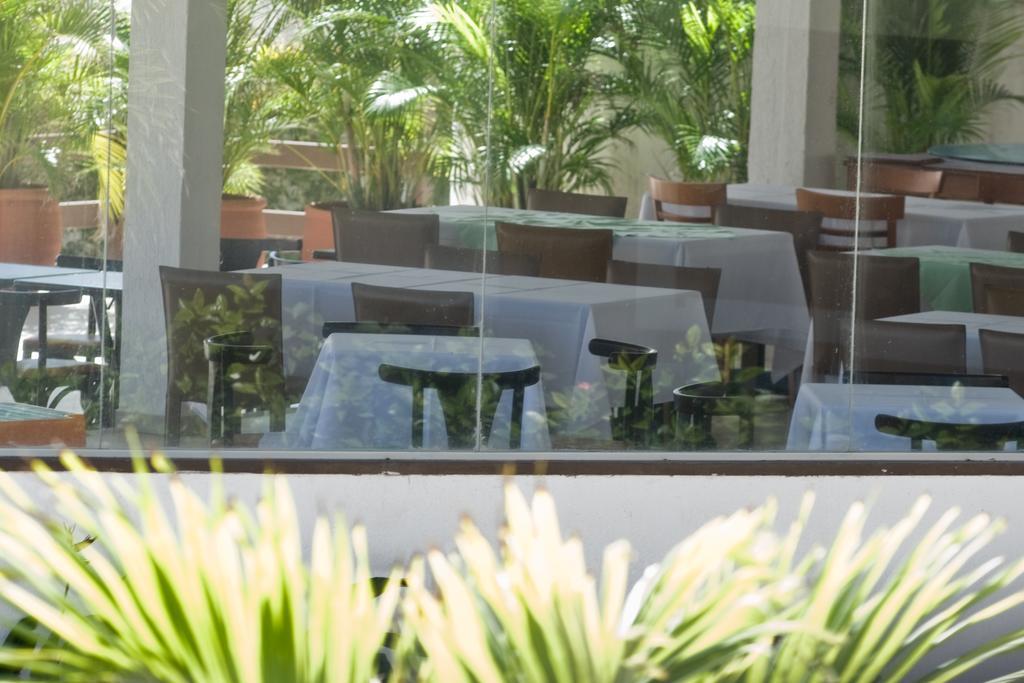 Oyo Hotel Arembepe Beach Hotel, Camacari 外观 照片