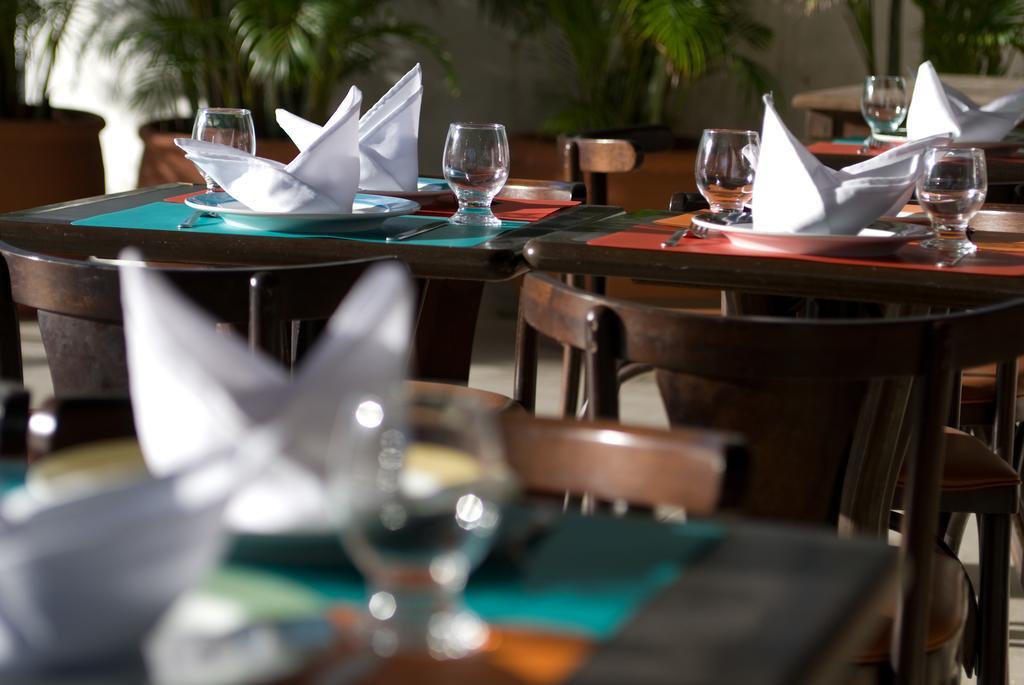 Oyo Hotel Arembepe Beach Hotel, Camacari 外观 照片